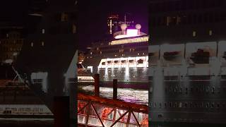 AMBIENCE - Sail away aus Hamburg, Passage vor den Landungsbrücken | Shipspotting Hamburg