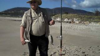 preview picture of video 'Tasmania Surf Fishing Fun.mp4'