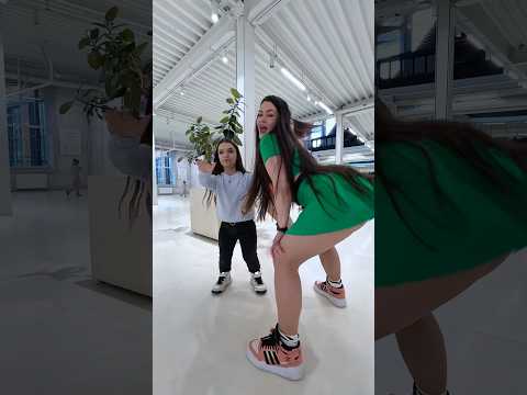 Waka Waka Shakira - Prank 🤣 #shorts