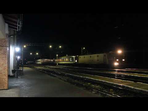 IR 406 "Corona" (Brasov - Budapest) arriving at Beclean pe Someș