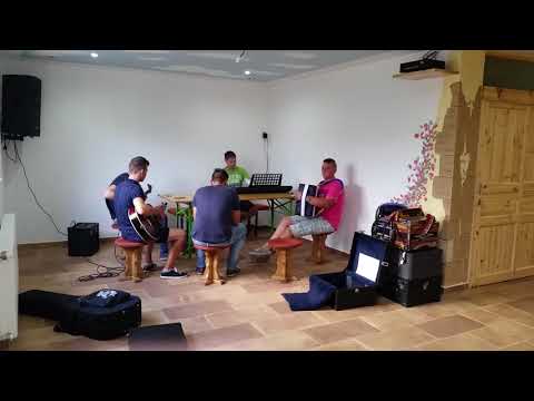 Lojze Slak - "Čebelar" v izvedbi ansambla Razplet