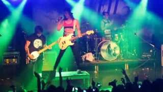 Pierce The Veil &quot;Besitos&quot; live at Mandela Hall, Belfast