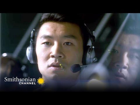 A Landing at a Windy Japanese Airport Goes Horribly Wrong 😱 Air Disasters | Smithsonian Channel