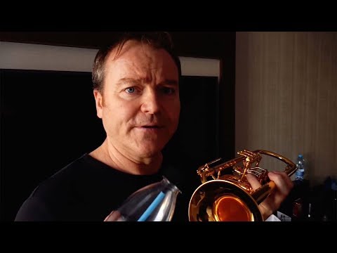 A trumpeter's trick from Gábor Tarkövi / #BerlinPhilTour