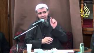 ما حكم تحريك الأصبع في أثناء أداء تحية الصلاة ؟ الشيخ مشهور بن حسن آل سلمان image