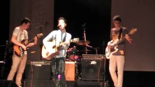 Junk Of The Heart, van The Kooks, uitgevoerd door Coornhert Muziekavonden 2015