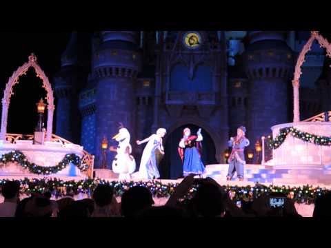 Elsa Anna Kristoff and Olaf - A Frozen Holiday Wish Castle Lighting Show Magic Kingdom
