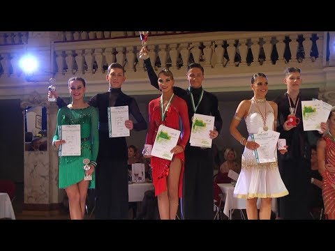 Jugendpaar aus Dresden gewinnt Kombination über 10 Tänze in Zwickau