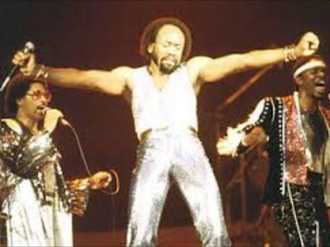 Earth Wind and Fire - September live 1979 ( Maurice White )