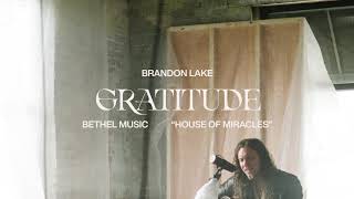 Musik-Video-Miniaturansicht zu Gratitude Songtext von Brandon Lake