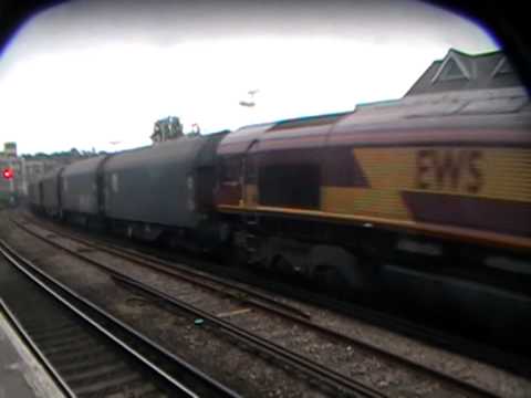 66 070/194 at Maidstone East with a 3tone