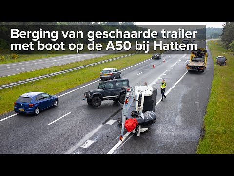 Boot op de A50 bij Hattem! Snelweg enkele uren dicht voor bergingswerkzaamheden - ©StefanVerkerk.nl