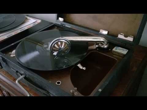 The Four Aces - Shine On Harvest Moon - HMV 99 Gramophone - Brunswick 78rpm