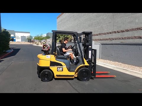 CATERPILLAR GP25N 5,000lb LP (Propane) #3975 - Forklift for Sale
