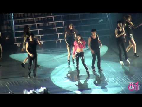大酥團】101017 TaeYeon - Hush Hush @ SNSD 1st Asia tour in Taiwan (FanCam) ([大酥團] 101017 TaeYeon - Hush Hush @ SNSD 1st Asia tour in Taiwan (FanCam))