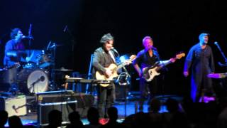 Bob Schneider - Getting Better w/ The Rose and Tree