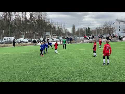 2022-04-23 Kasiysi/Punainen - EBK/Sininen