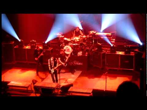 Three Days Grace - 2011-03-17 - The Chain - Live