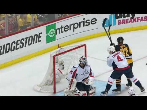 Gotta See It: Kessel stretches around Holtby for 2nd goal