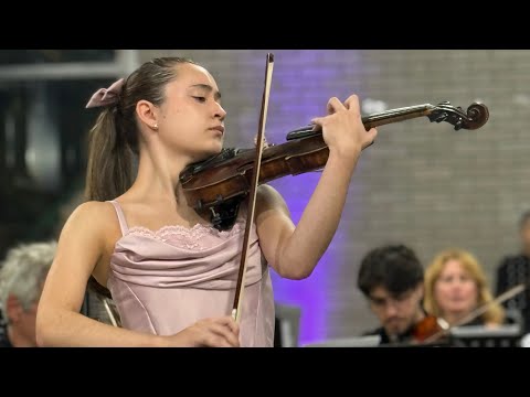 H. Wieniawski - Concierto n°2 en re menor, Opus 22 para violín y orquesta - Josefina Martin.
