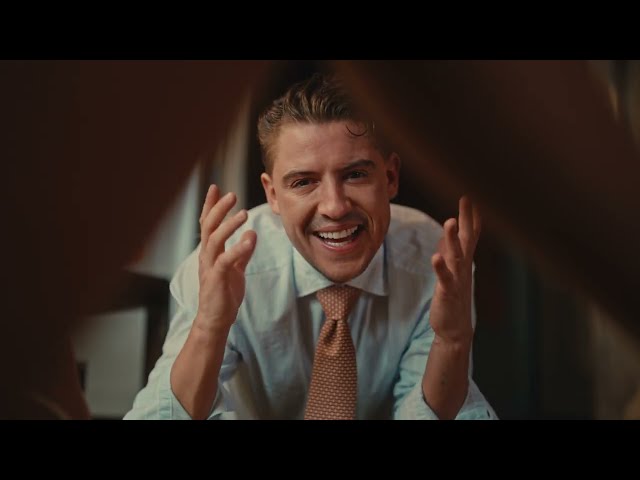 Video zu 'Maak Me Nou Niet Gek' ansehen Video zu 'Maak Me Nou Niet Gek' ansehen