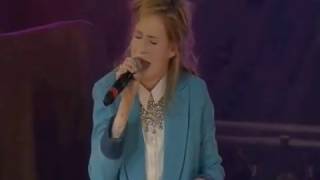 Christine and the Queens - The Loving Cup Live (2012)