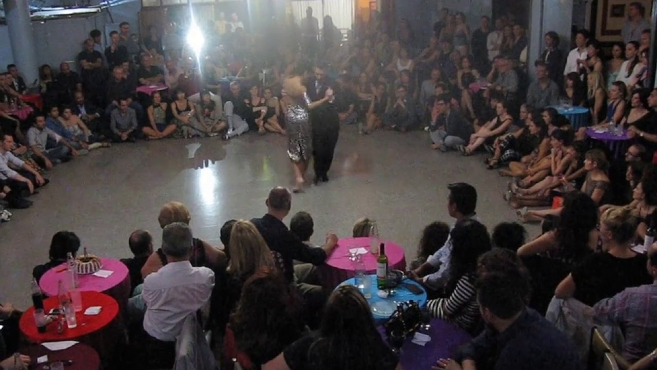 JAVIER RODRIGUEZ y MOIRA CASTELLANO en Viva La Pepa! Milonga (3/4)