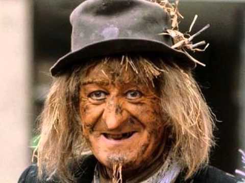 Jon Pertwee - Singalonga Worzel