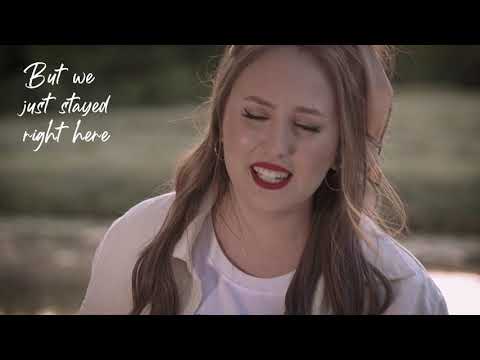 7YFN feat. Salina - Walking On Clouds (official lyrics video)