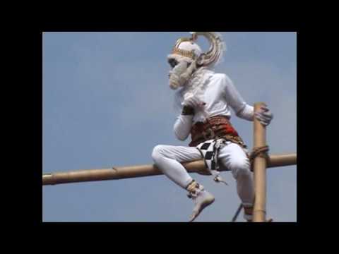 KETHEK OGLENG DANCE Funny Monkey Dance from Wonogiri/ Javanese traditional funny dance