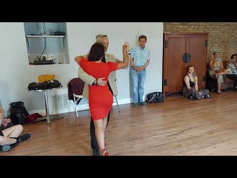Maxi and Paloma show Displacements with Turns in Argentine Tango