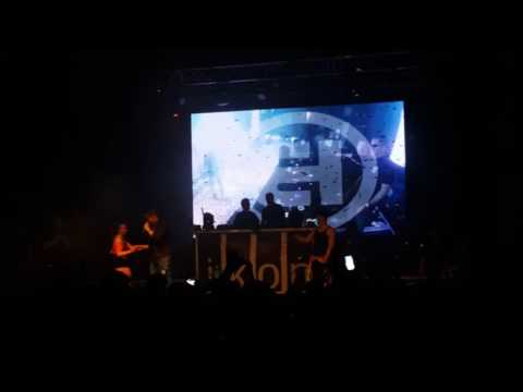 basshunter live at ikon 29th may 2016 getting a ladies brah off a excited fan