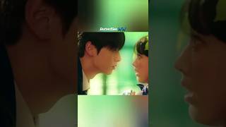 Download lagu Butterflies in stomach 😳🦋 #shorts #kdrama #liveon #hwangminhyun mp3