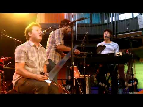 Musée Mécanique  - "Our Changins Skins" @ TakeRoot fest. Groningen 2010