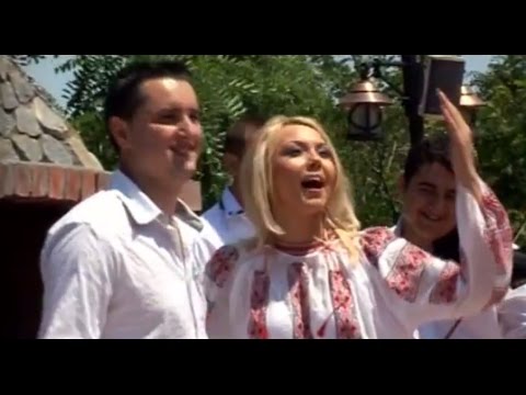 Denisa si Nicu Vesa - Aud lumea cum vorbeste (VIDEOCLIP)