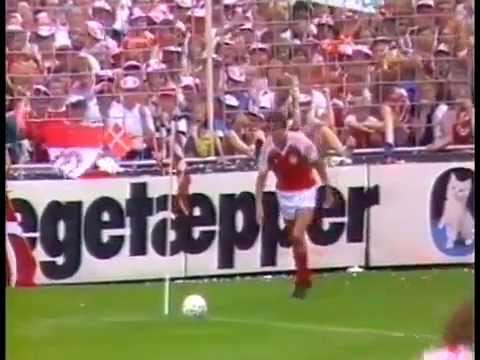 Tributo ao goleiro Rinat Dasaev.