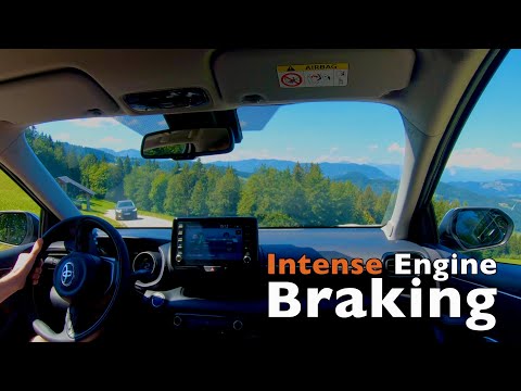 Toyota YARIS Hybrid 2022 - Intense Engine Braking / "Over" Revving -Continuous Downhill Driving