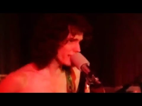 PESCADO RABIOSO  Post-Crucifixion (En Vivo)