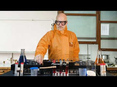 Heisenberg's Chemistry Lab - A very special (Techno) mixing