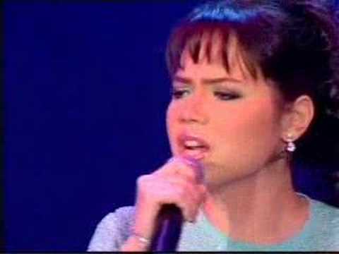 Farahdhyia Bertahta di Hati