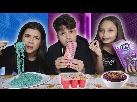 24 HORAS só COMENDO COMIDA AZUL vs ROSA vs ROXA