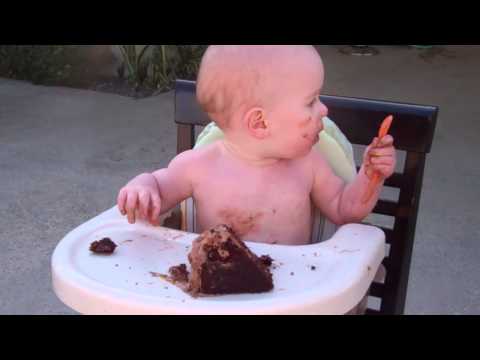 Tavi Attacks Cake, finally...