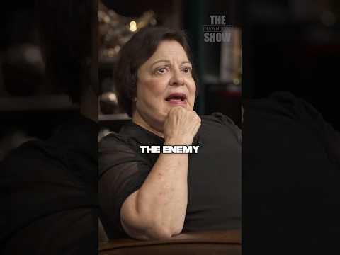 Psychic Predicts Russia Will Unite with America and China Will Be the Enemy 😳