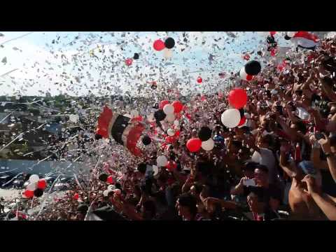 "IMPRESIONANTE RECIBIMIENTO!!!" Barra: La Famosa Banda de San Martin • Club: Chacarita Juniors