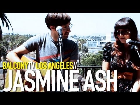 JASMINE ASH - STARLIGHT (BalconyTV)