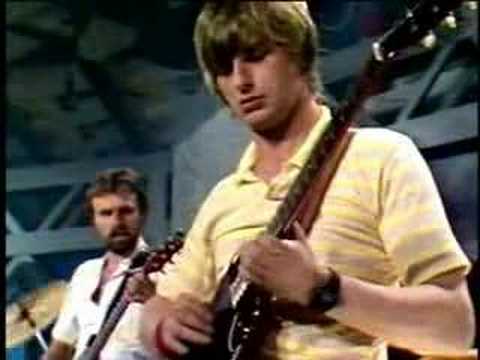 Mike Oldfield - Montreux 1981 - Taurus 1 (1/2)