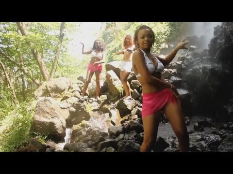 Tivic - L'amour lé trop fort - Clip Officiel