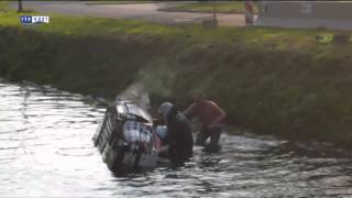 preview picture of video 'Kleinjan nauwelijks onder de indruk van crash in Hellendoorn Rally'