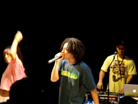 Negra Li e Junior Dread Exercito do Rap Céu Parque Bristol