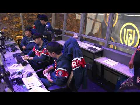 Y' rubbing XinQ's belly for luck before game 3 PSG.LGD vs T1